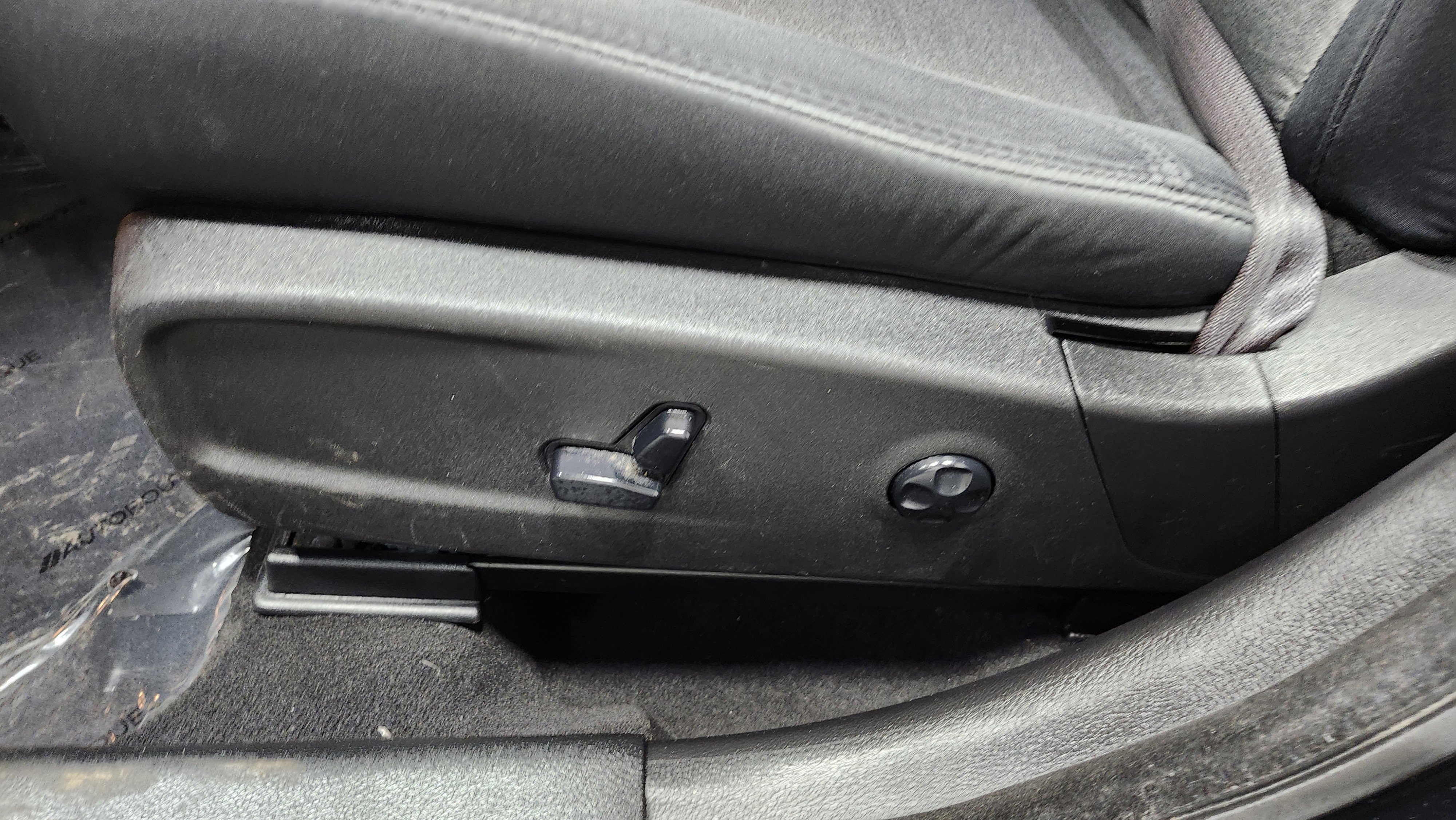 Used 2020 Chrysler 300 Touring w/ Driver Convenience Group image 24