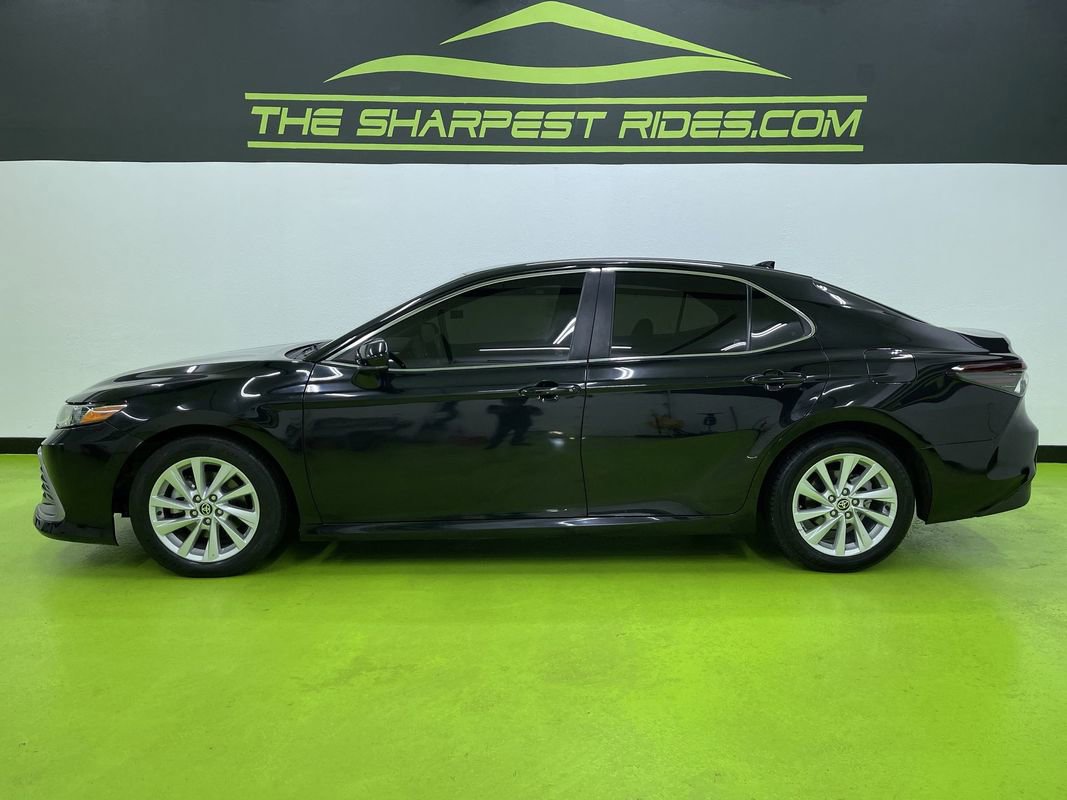 Used 2022 Toyota Camry LE image 6