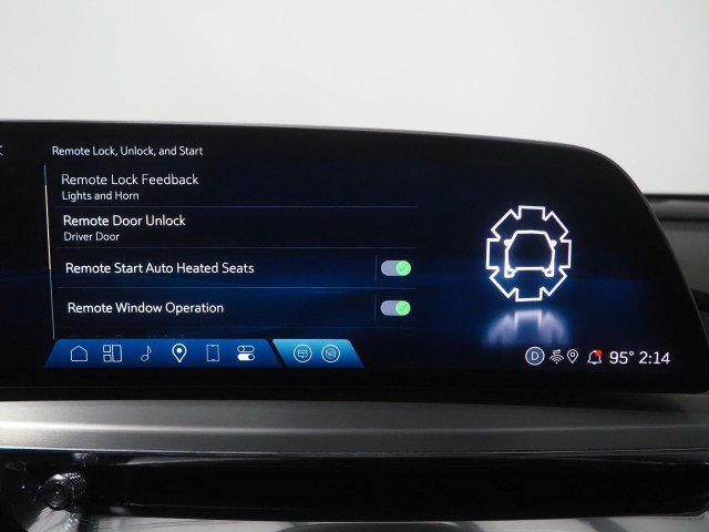 Used 2024 Cadillac Lyriq AWD Luxury image 43