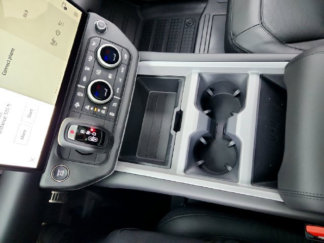 New 2026 Land Rover Defender 110 X AWD/4WD image 22