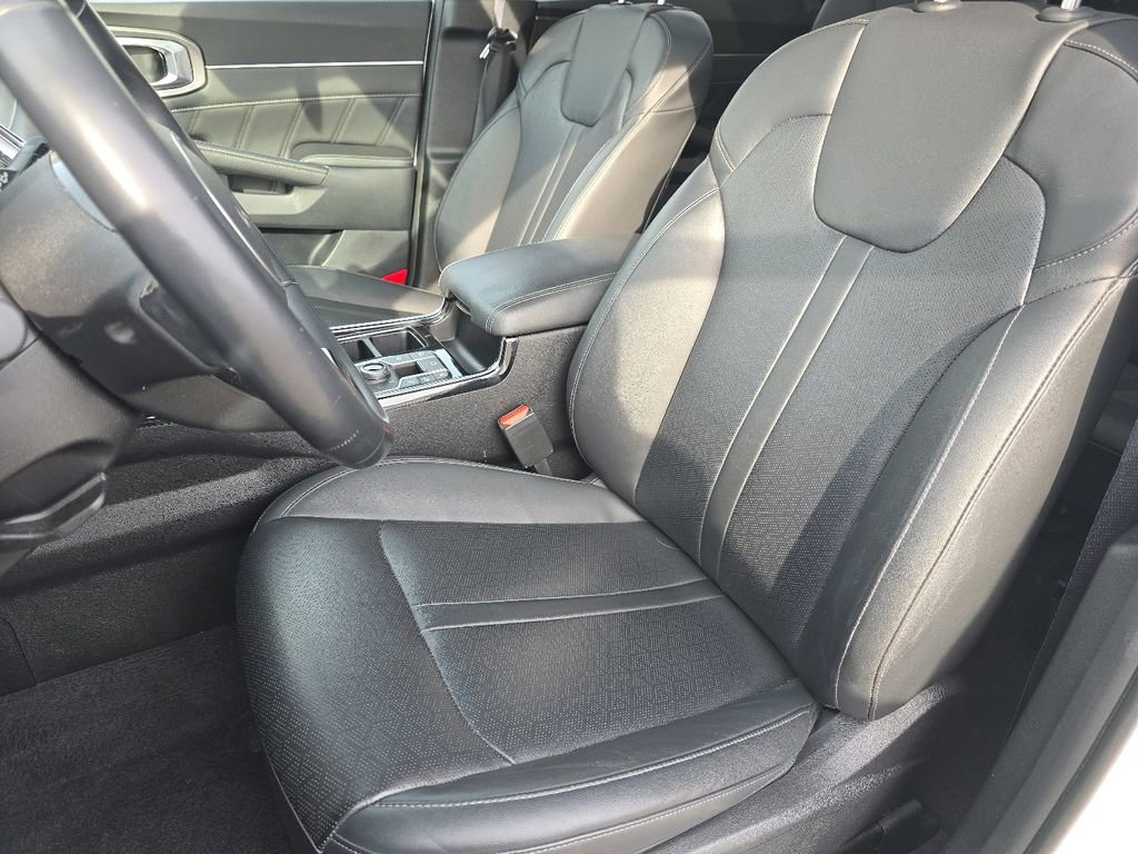 Used 2022 Kia Sorento SX image 24