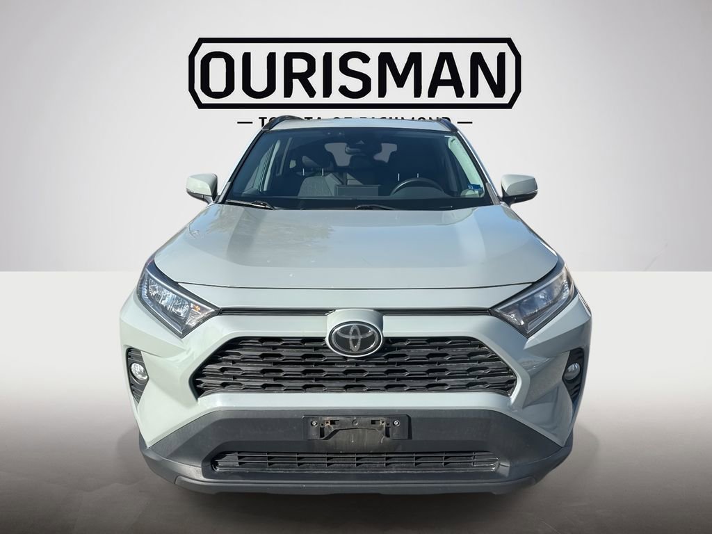 Used 2019 Toyota RAV4 XLE w/ Convenience Package image 2