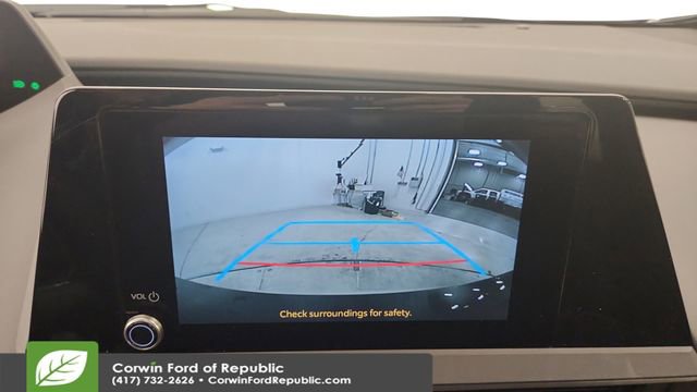 Used 2025 Toyota Prius AWD image 17