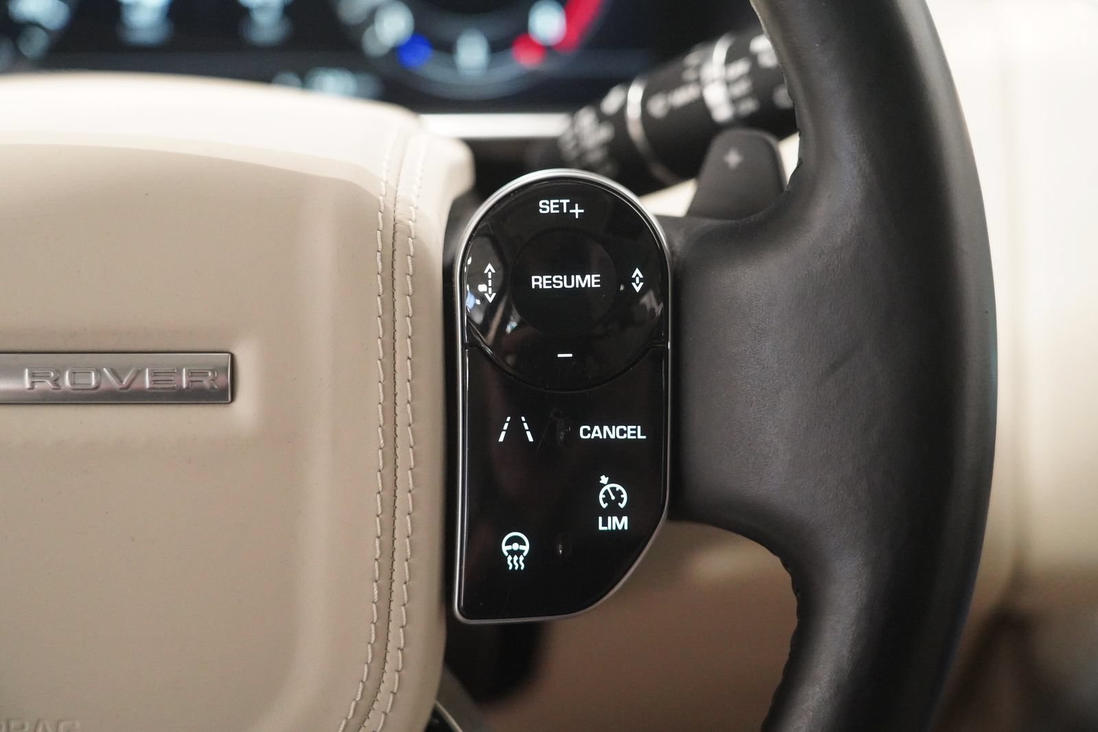 Used 2020 Land Rover Range Rover HSE AWD/4WD image 17