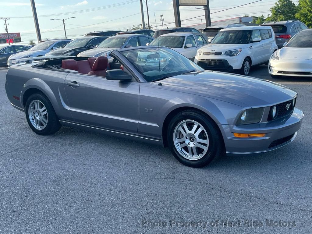 Used 2006 Ford Mustang GT RWD image 10