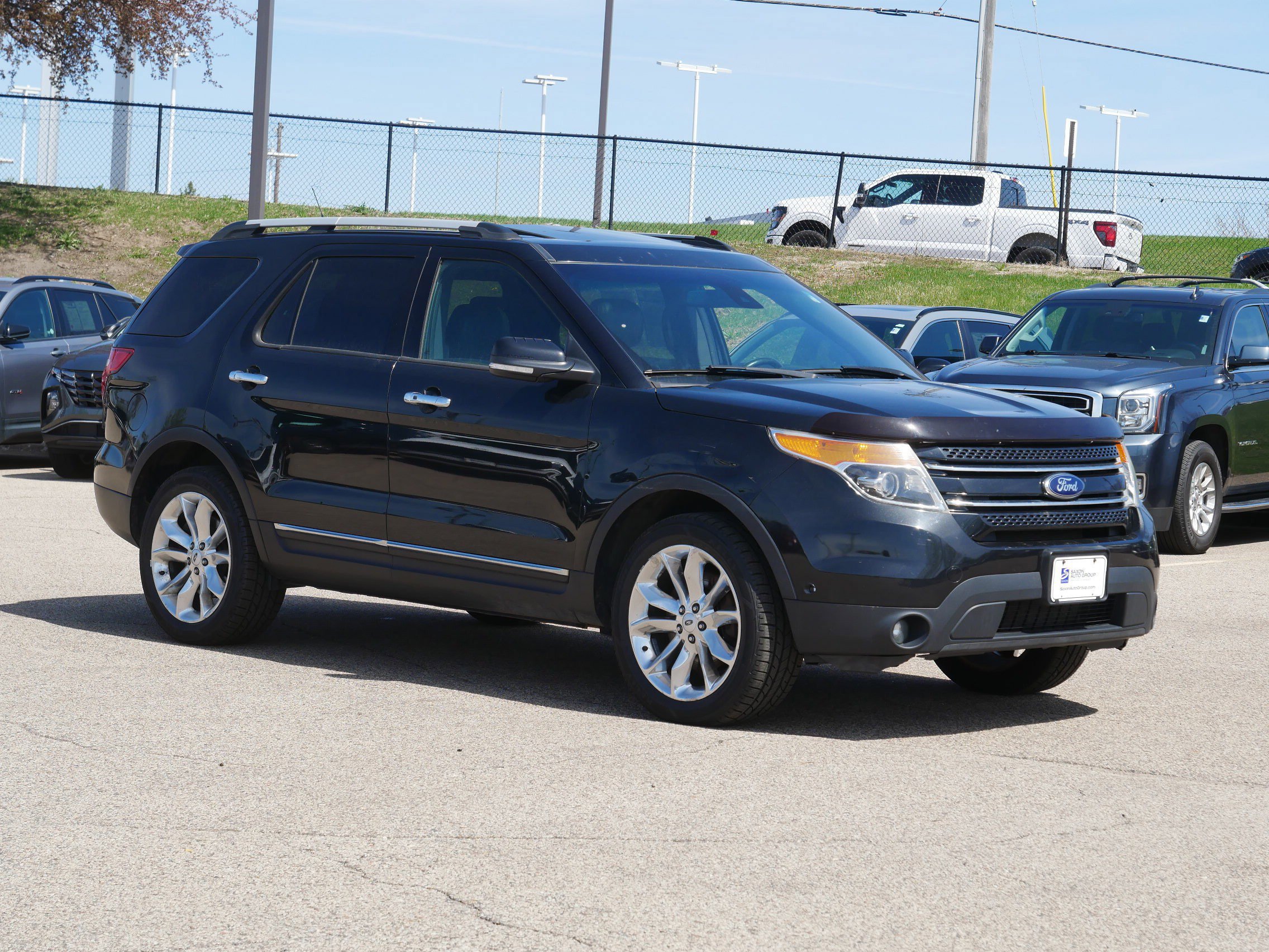Used 2014 Ford Explorer Limited w/ Equipment Group 302A AWD/4WD image 4