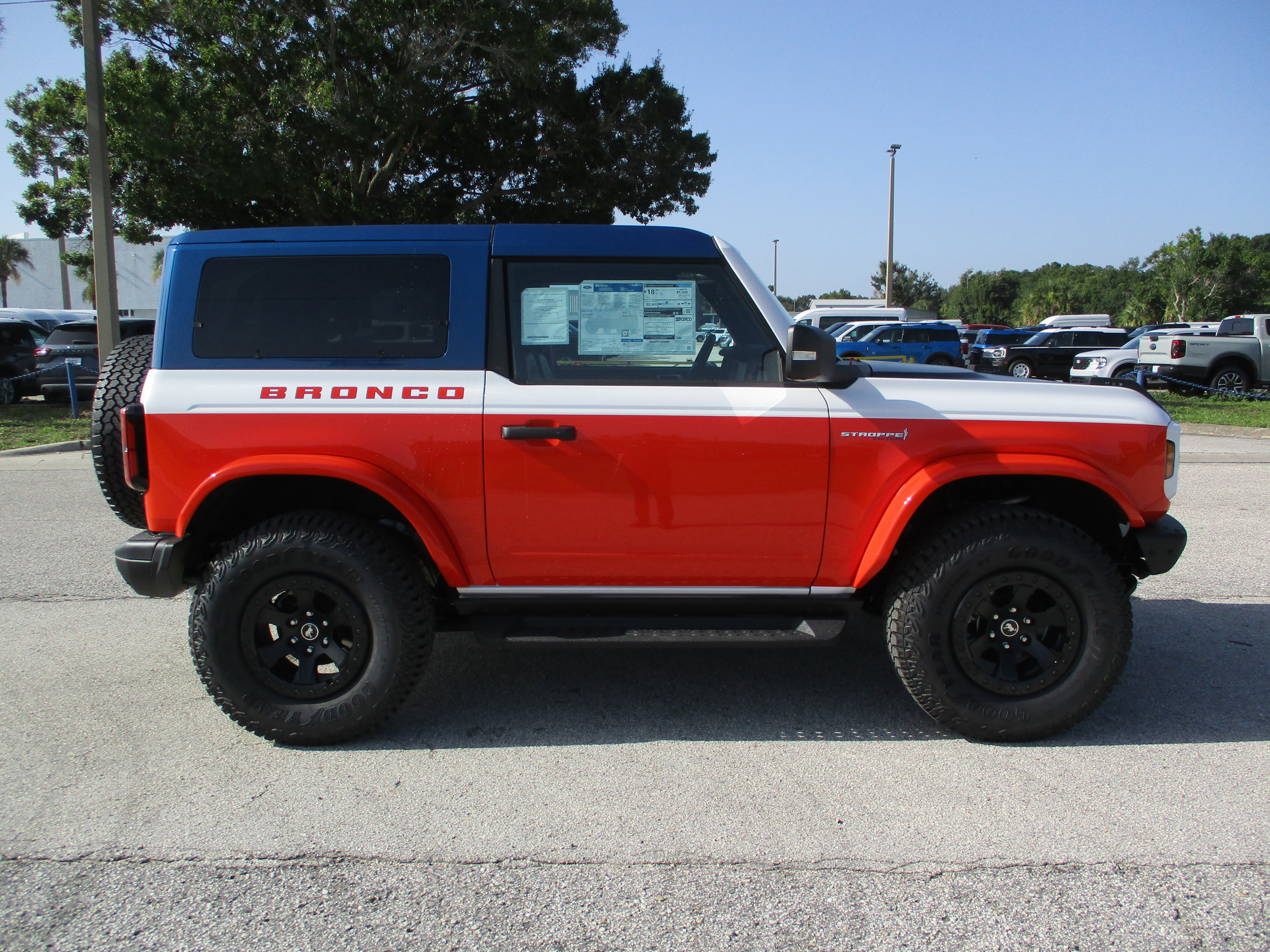 New 2025 Ford Bronco Stroppe Edition image 8