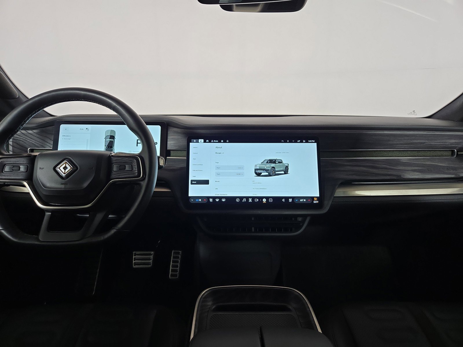 Used 2022 Rivian R1T Launch Edition image 25