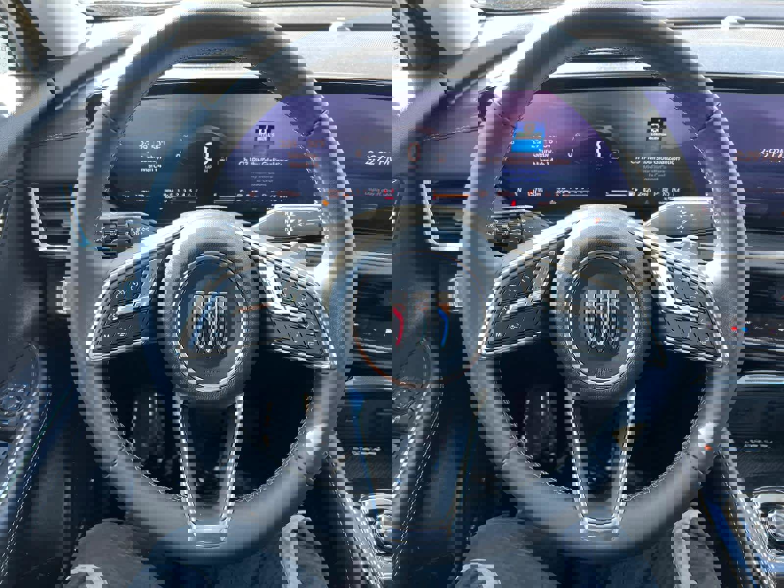 Certified 2025 Buick Envision Preferred image 16