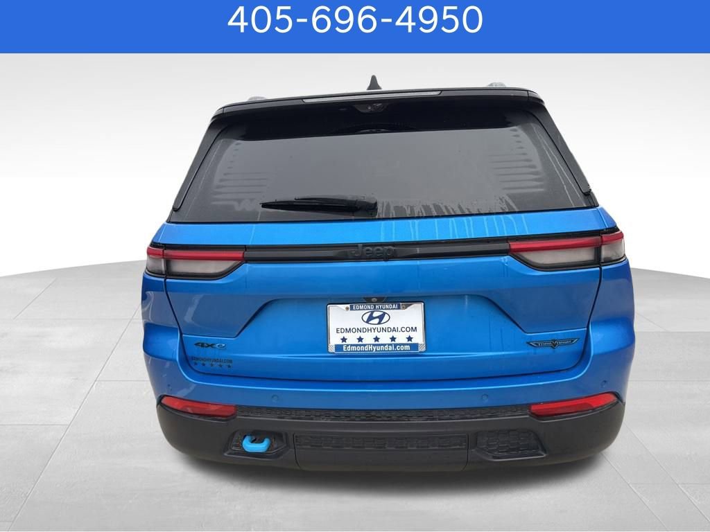 Used 2022 Jeep Grand Cherokee Trailhawk w/ Luxury Tech Group III image 11