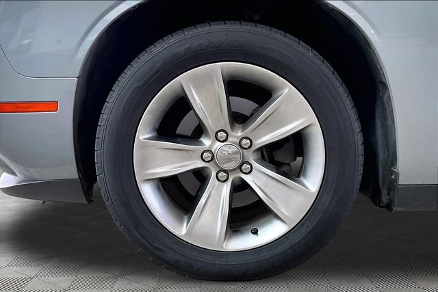 Used 2020 Dodge Challenger SXT RWD image 21