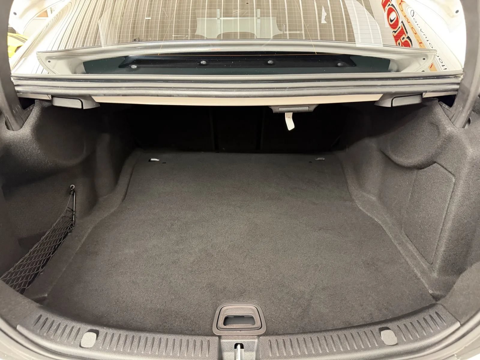 Used 2018 Mercedes-Benz E 300 4MATIC image 33