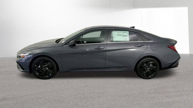 New 2026 Hyundai Elantra SEL Sport Premium FWD image 5