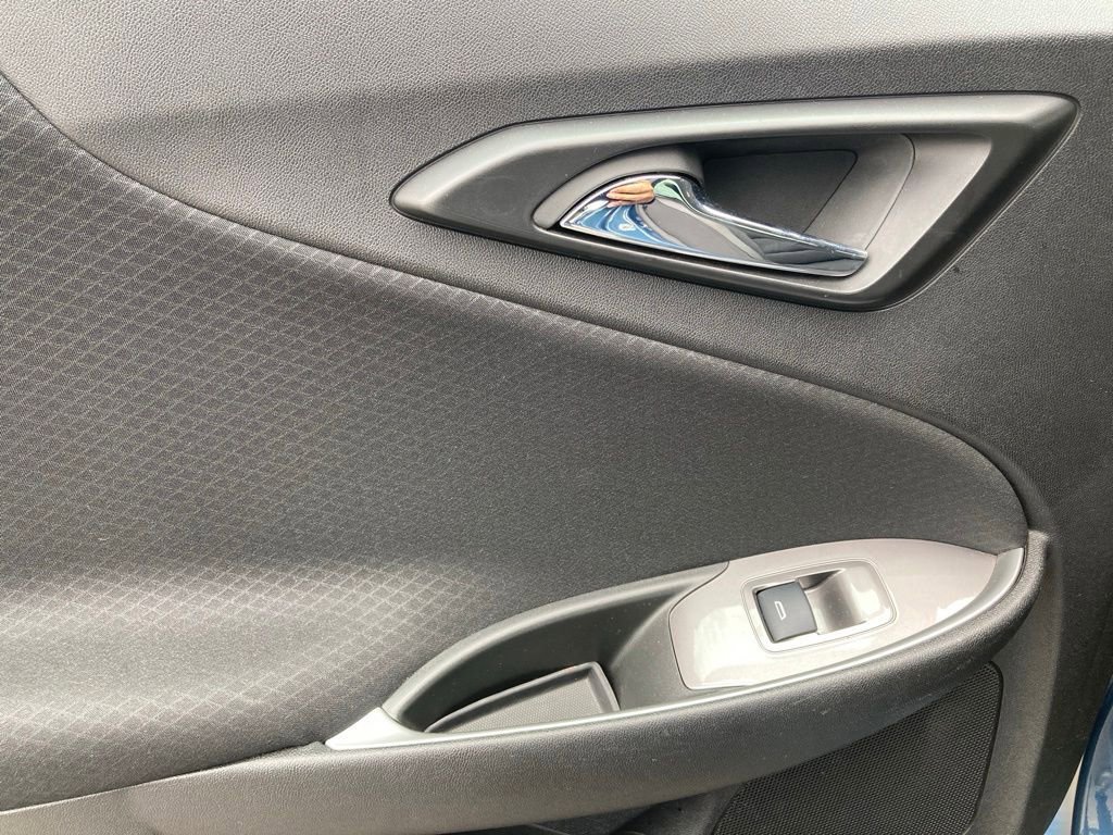 Used 2025 Chevrolet Malibu LT FWD image 12