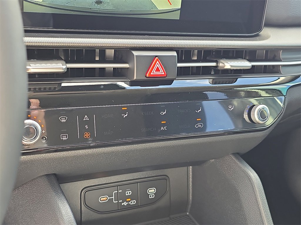 New 2026 Kia Sportage LX image 24