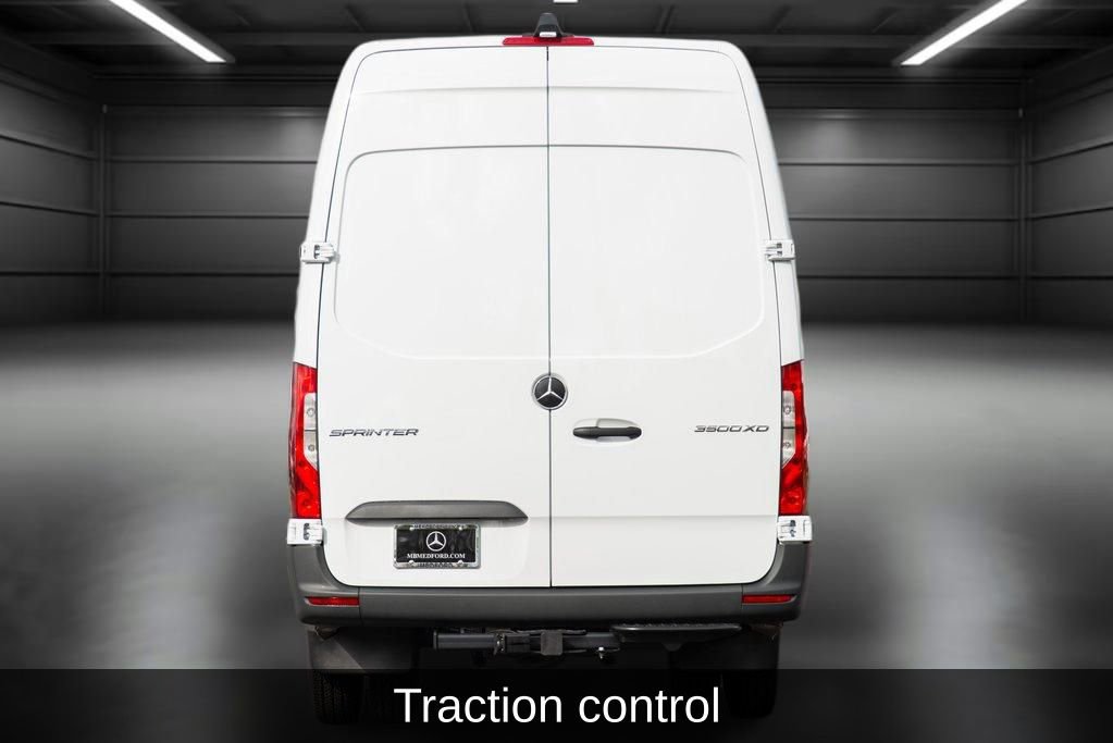 Used 2024 Mercedes-Benz Sprinter 3500 image 4