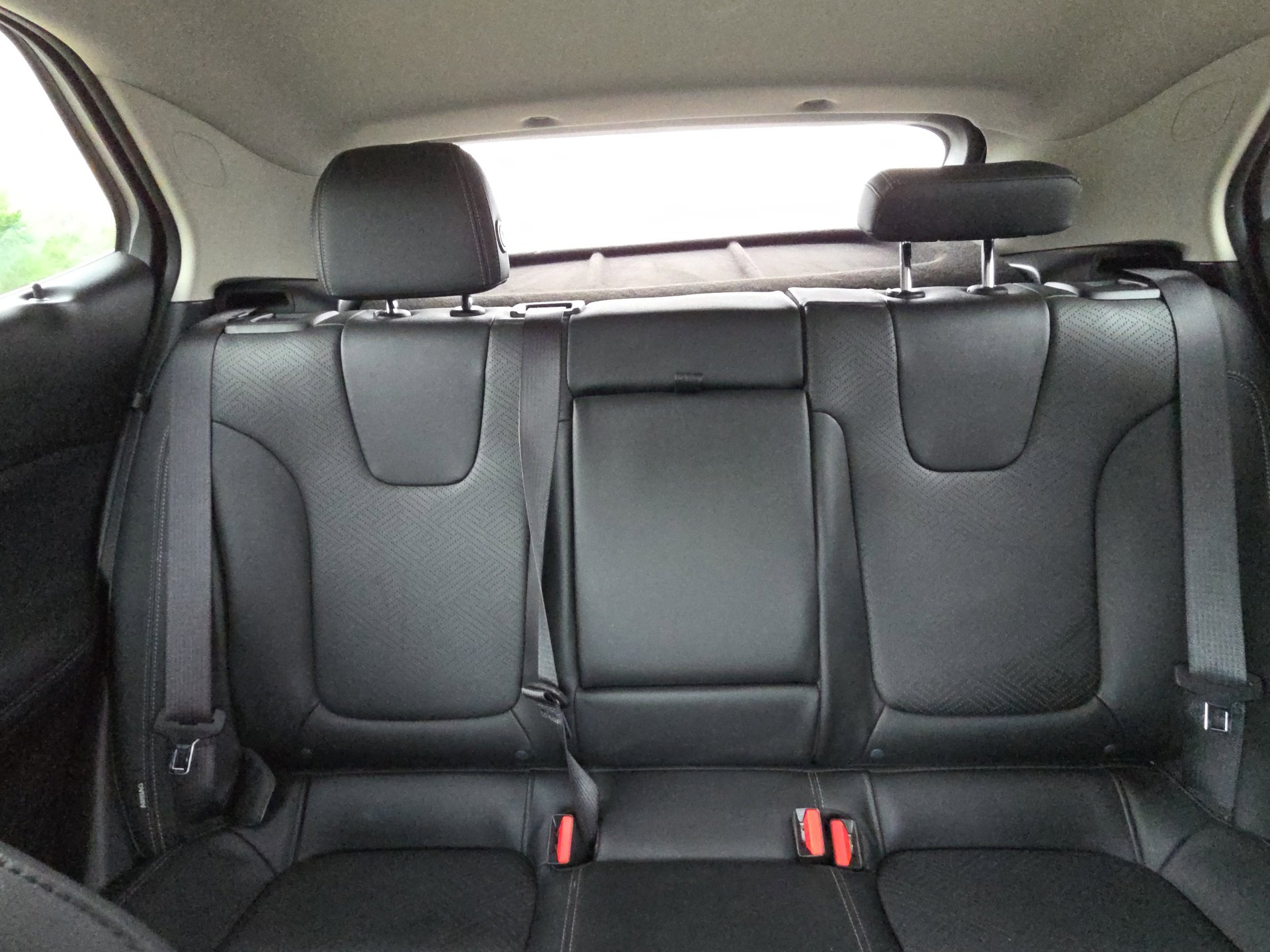 Certified 2022 Buick Encore GX Essence w/ Sport Touring Package image 25