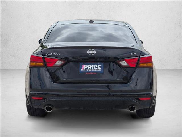 Used 2024 Nissan Altima 2.5 SV w/ SV Premium Package FWD image 7
