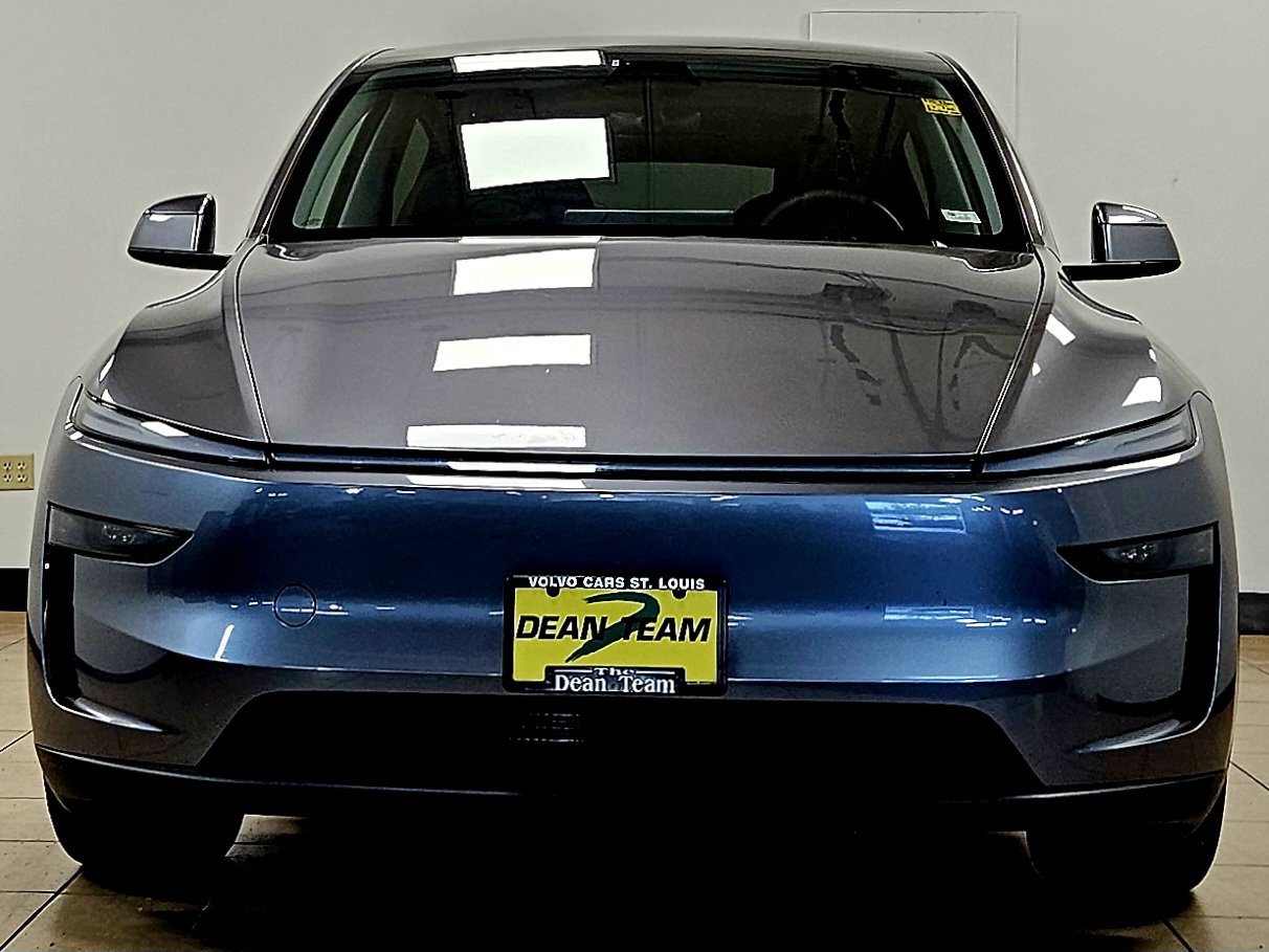 Used 2026 Tesla Model Y Long Range AWD/4WD image 7