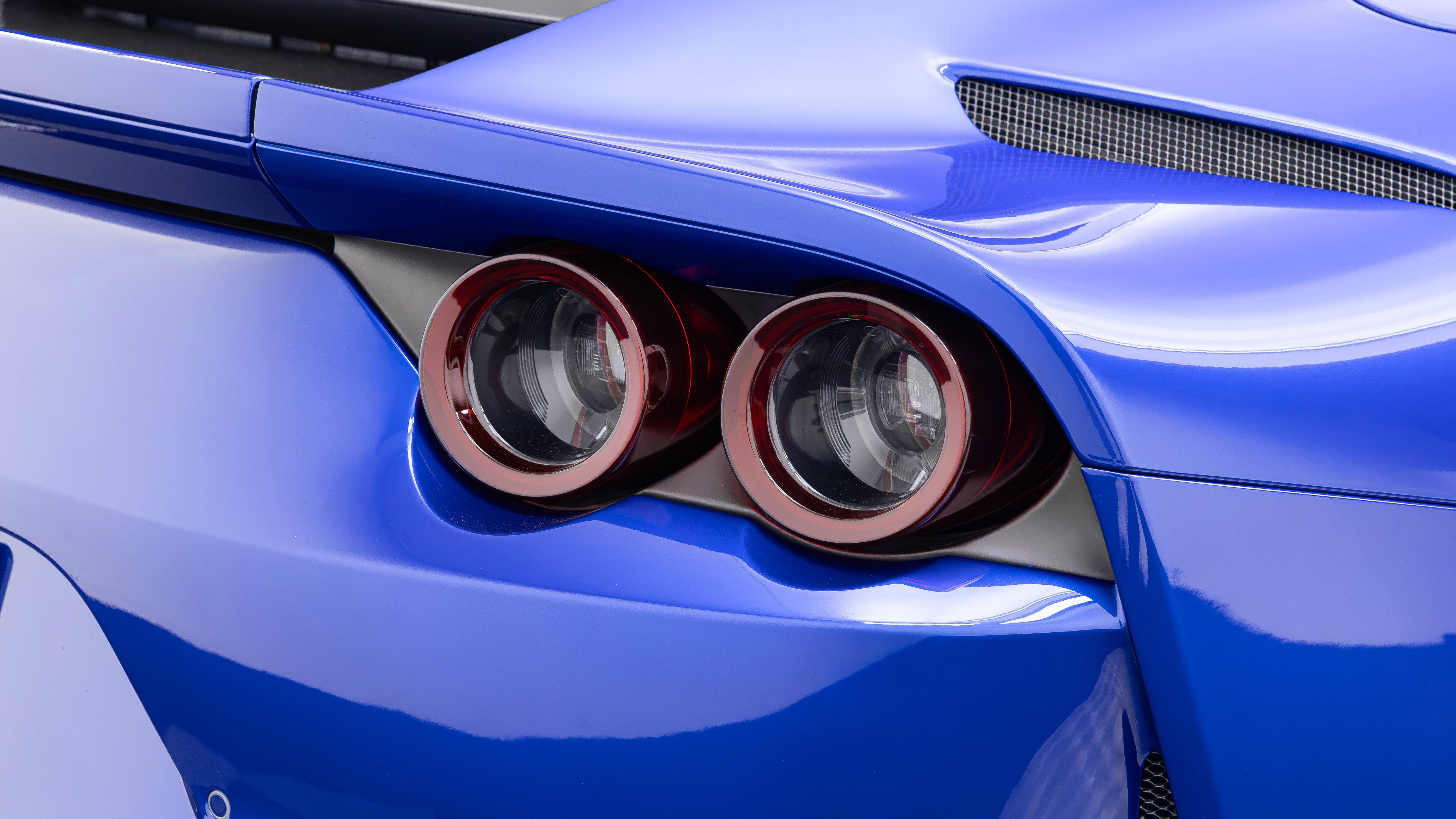 Used 2020 Ferrari 812 Superfast RWD image 68