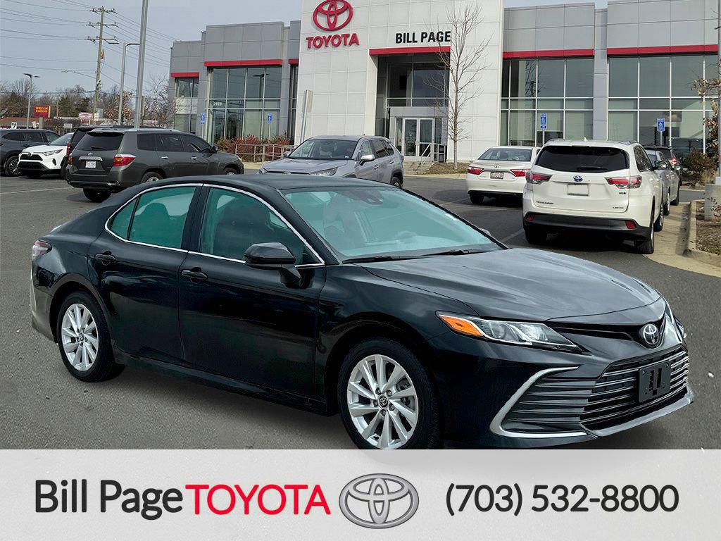 Used 2024 Toyota Camry LE image 1
