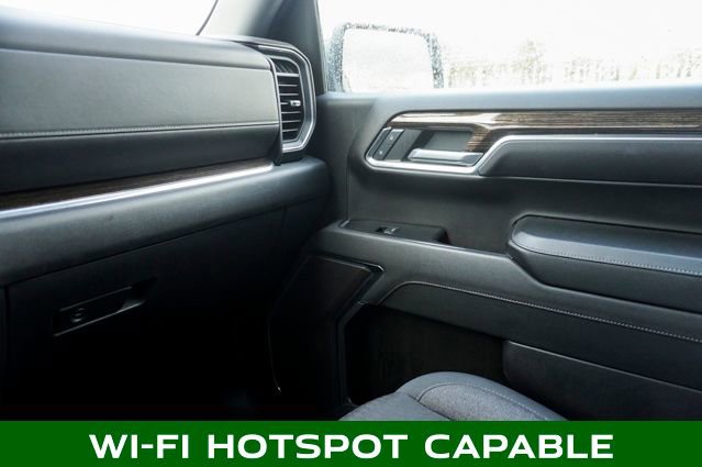 Used 2024 GMC Sierra 1500 SLE image 25