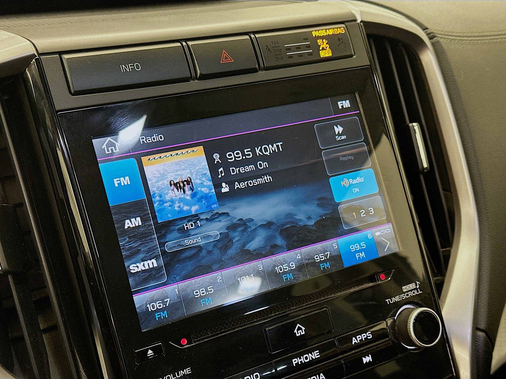 Used 2021 Subaru Ascent Premium w/ Convenience Package image 21