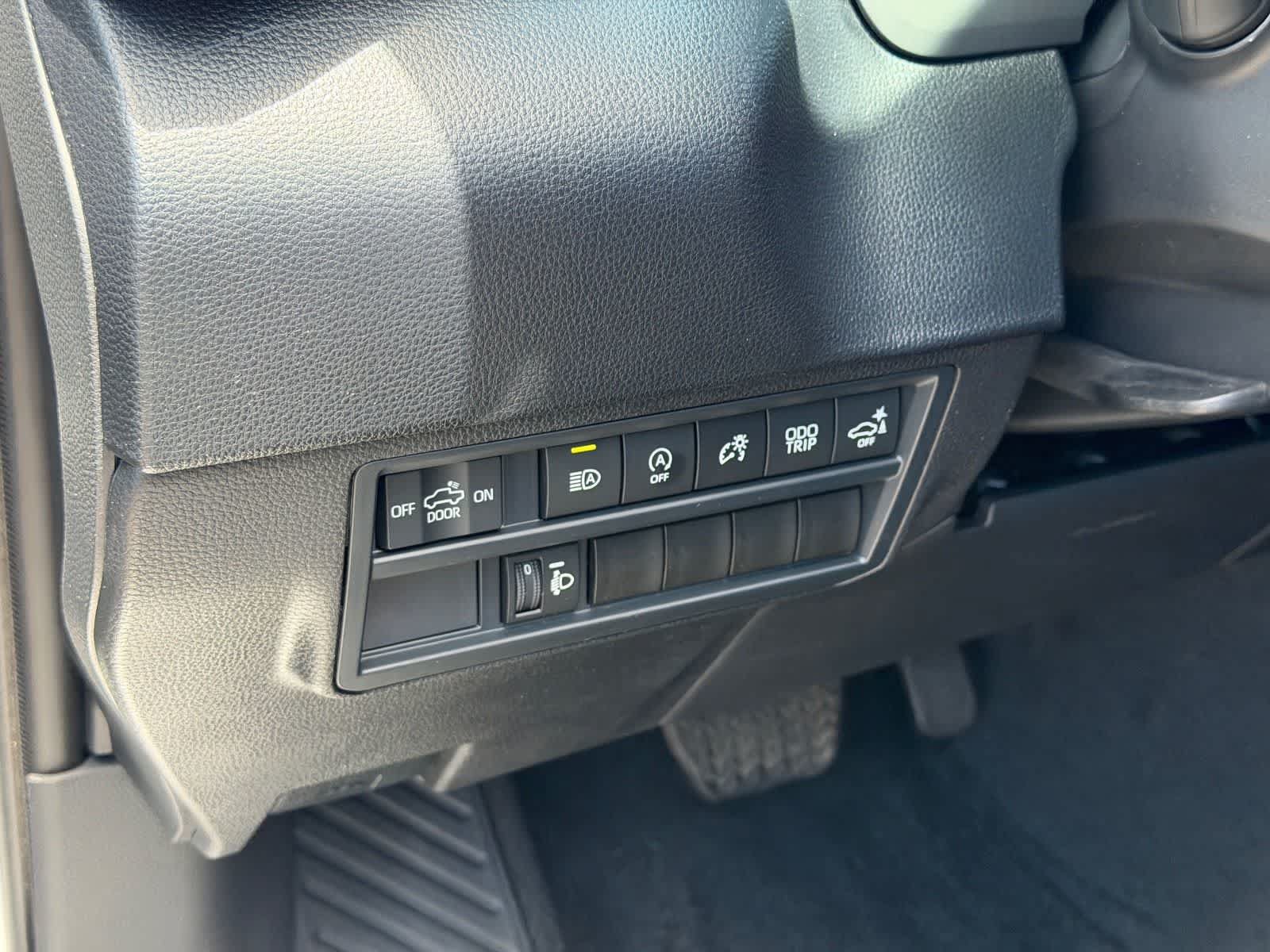 Certified 2026 Toyota Tundra SR5 w/ SR5 Convenience Package AWD/4WD image 19