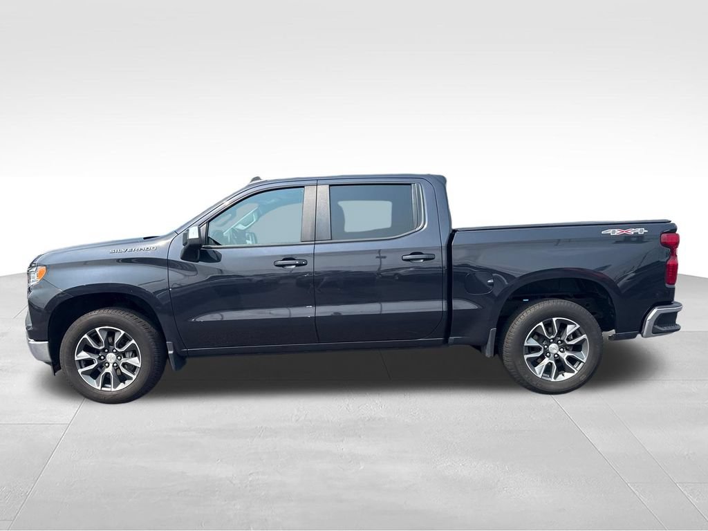 Used 2023 Chevrolet Silverado 1500 LT AWD/4WD image 2