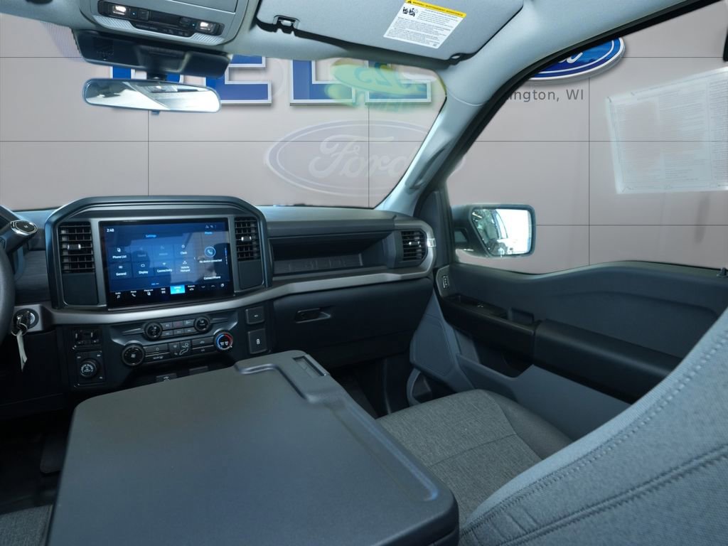 New 2025 Ford F150 XL w/ Equipment Group 103A High image 18