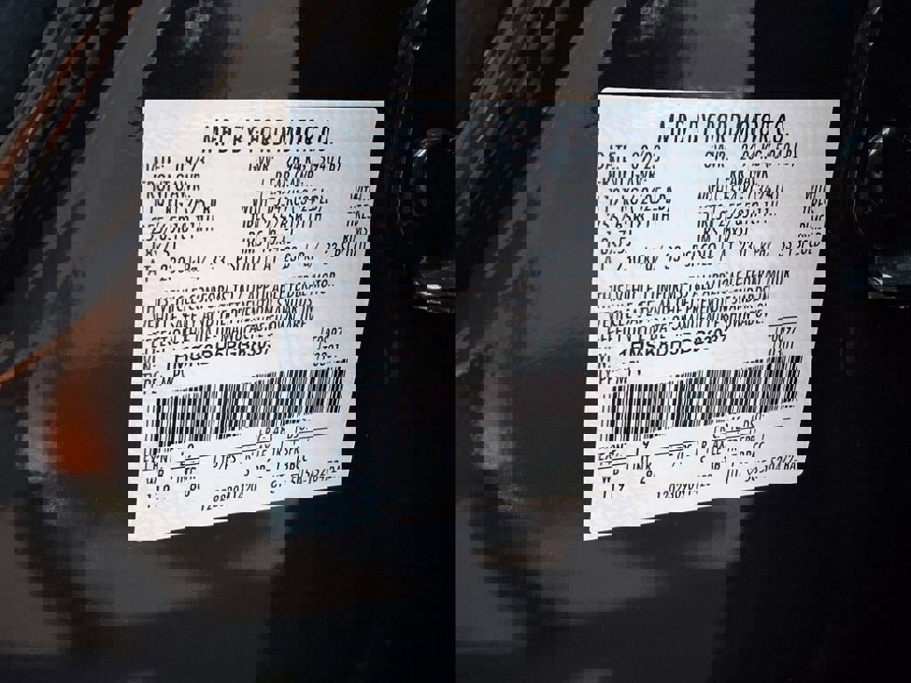 Certified 2023 Ford Explorer XLT image 24