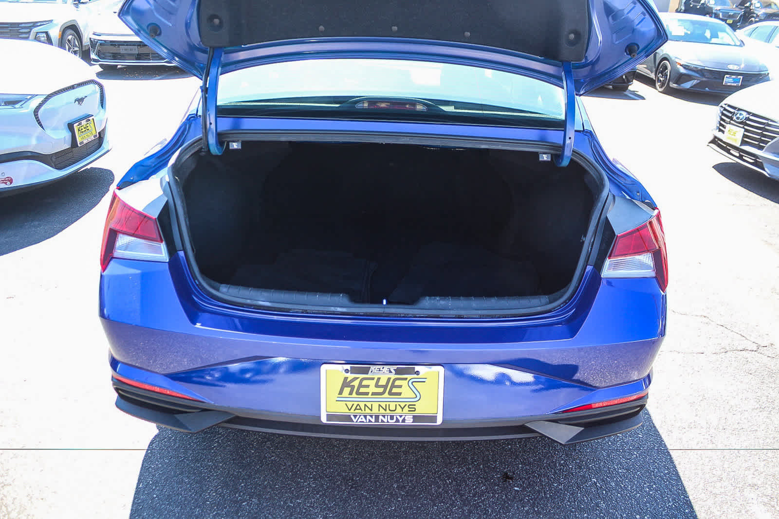 Certified 2023 Hyundai Elantra SEL FWD image 34