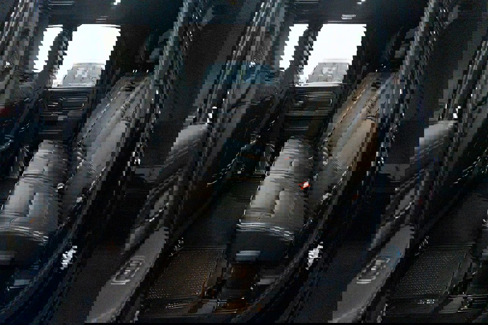 Used 2020 RAM 3500 Limited image 33