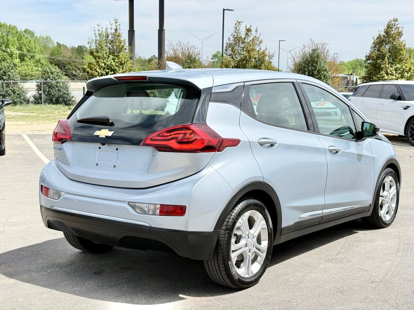 Used 2018 Chevrolet Bolt LT FWD image 9