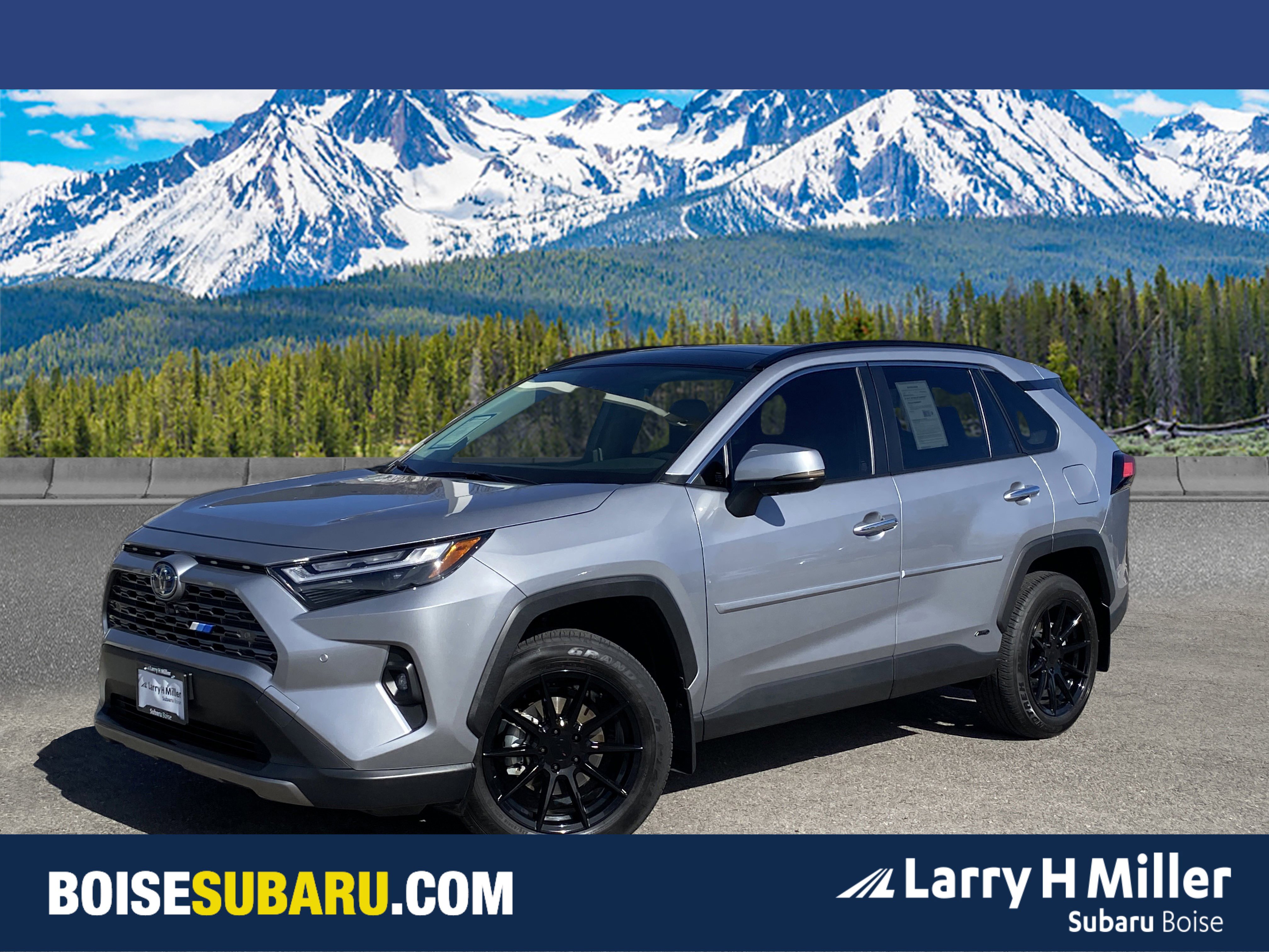 Used 2022 Toyota RAV4 Limited image 1