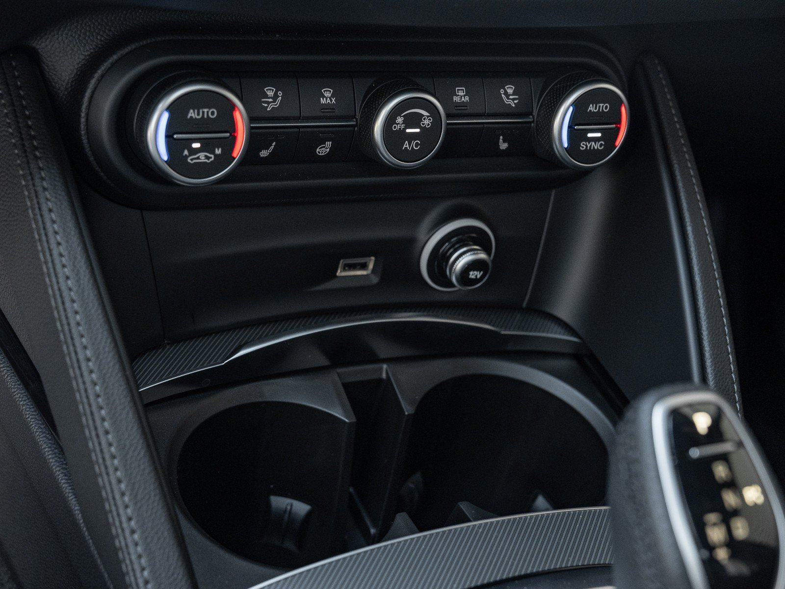 New 2024 Alfa Romeo Stelvio Veloce image 40
