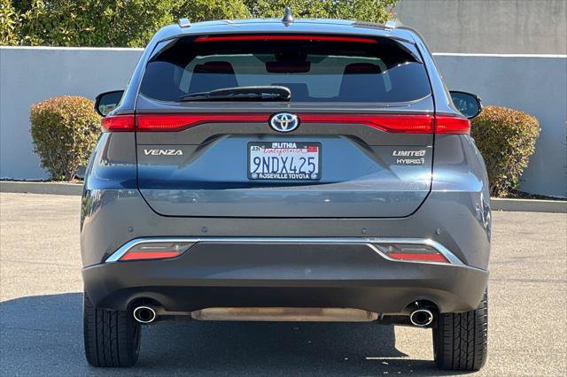 Certified 2022 Toyota Venza Limited AWD/4WD image 8