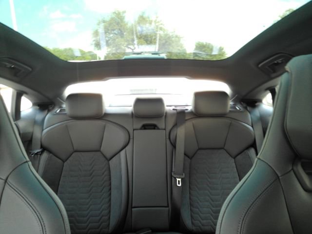 Used 2022 Audi e-tron GT Premium Plus AWD/4WD image 35