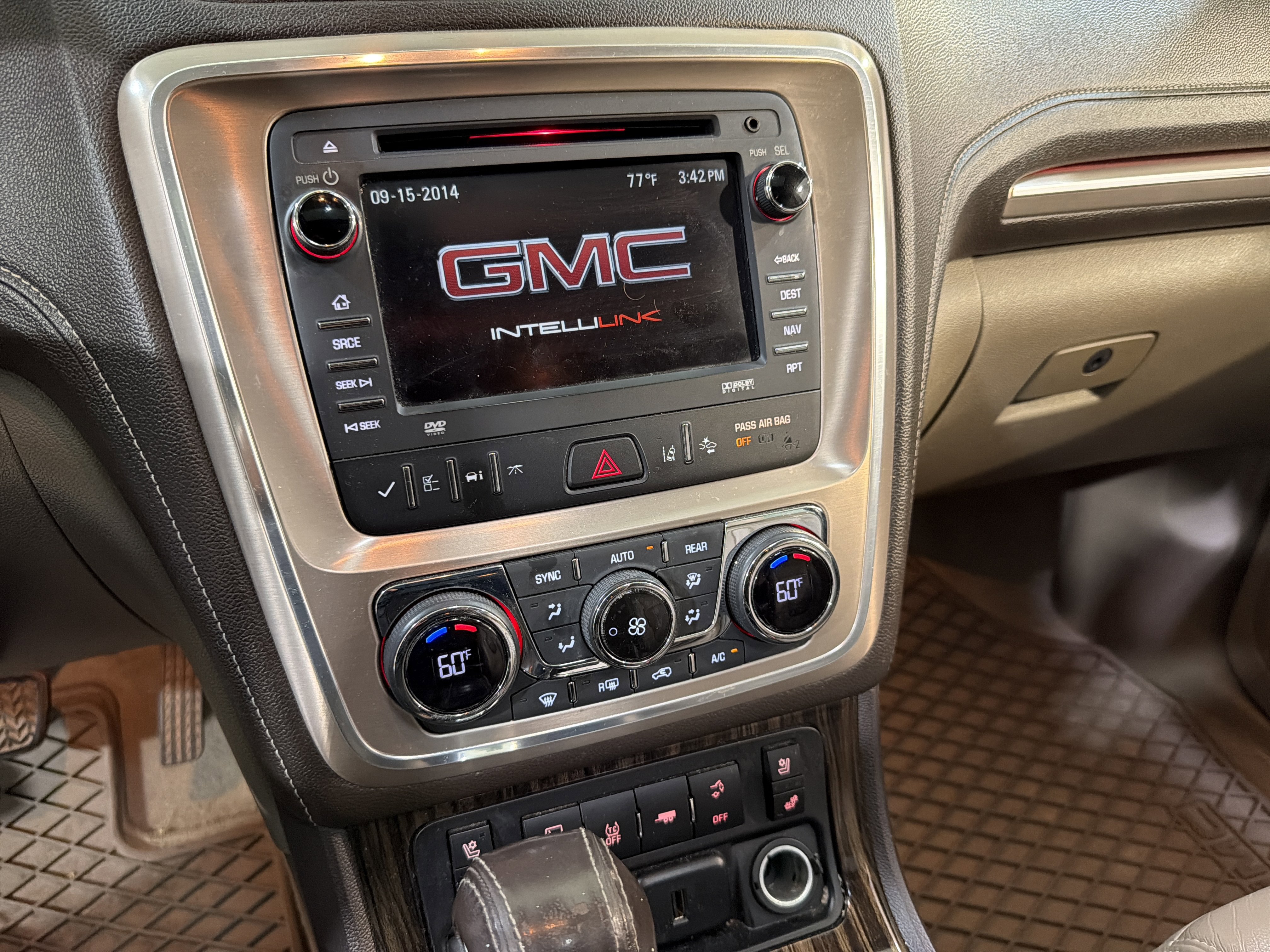 Used 2016 GMC Acadia Denali image 19