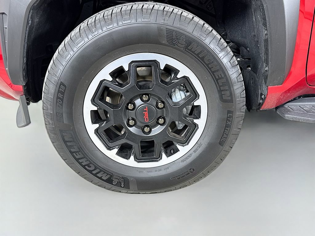 Used 2025 Toyota 4Runner TRD Off-Road Premium AWD/4WD image 33