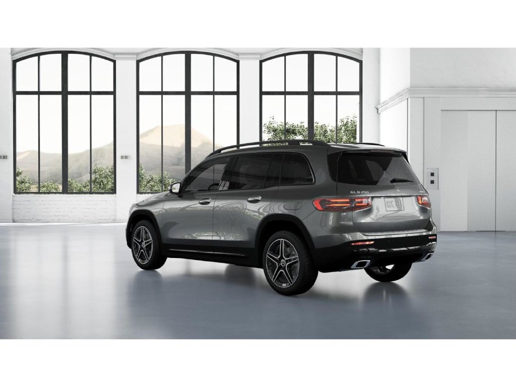 Used 2026 Mercedes-Benz GLB 250 4MATIC image 29