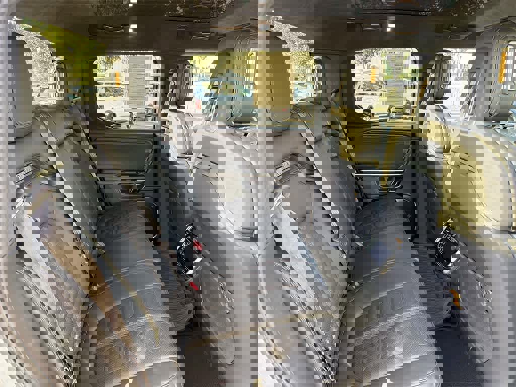 Used 2023 Rivian R1T Adventure image 30