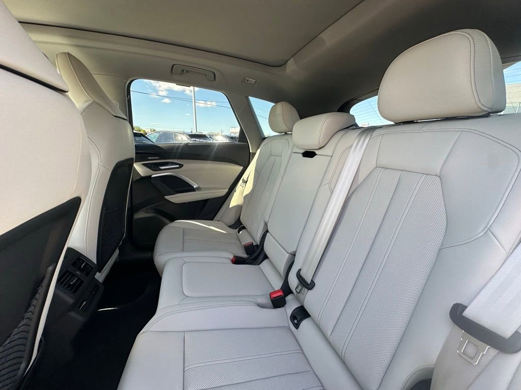 New 2025 Audi Q5 Premium Plus image 21