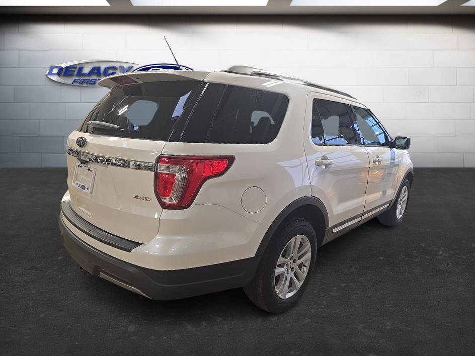 Used 2019 Ford Explorer XLT w/ Equipment Group 201A image 5