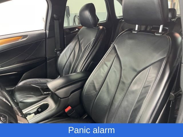 Used 2017 Lincoln MKC Reserve w/ Lincoln MKC Climate Package image 25