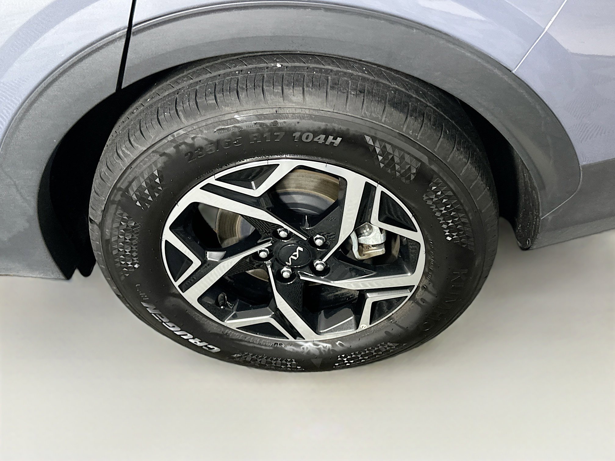 Used 2025 Kia Sportage LX image 11