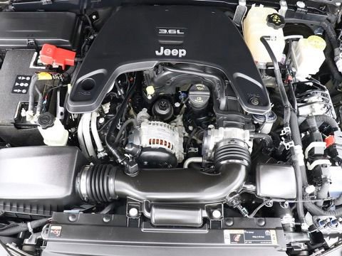 Used 2021 Jeep Gladiator Willys image 14