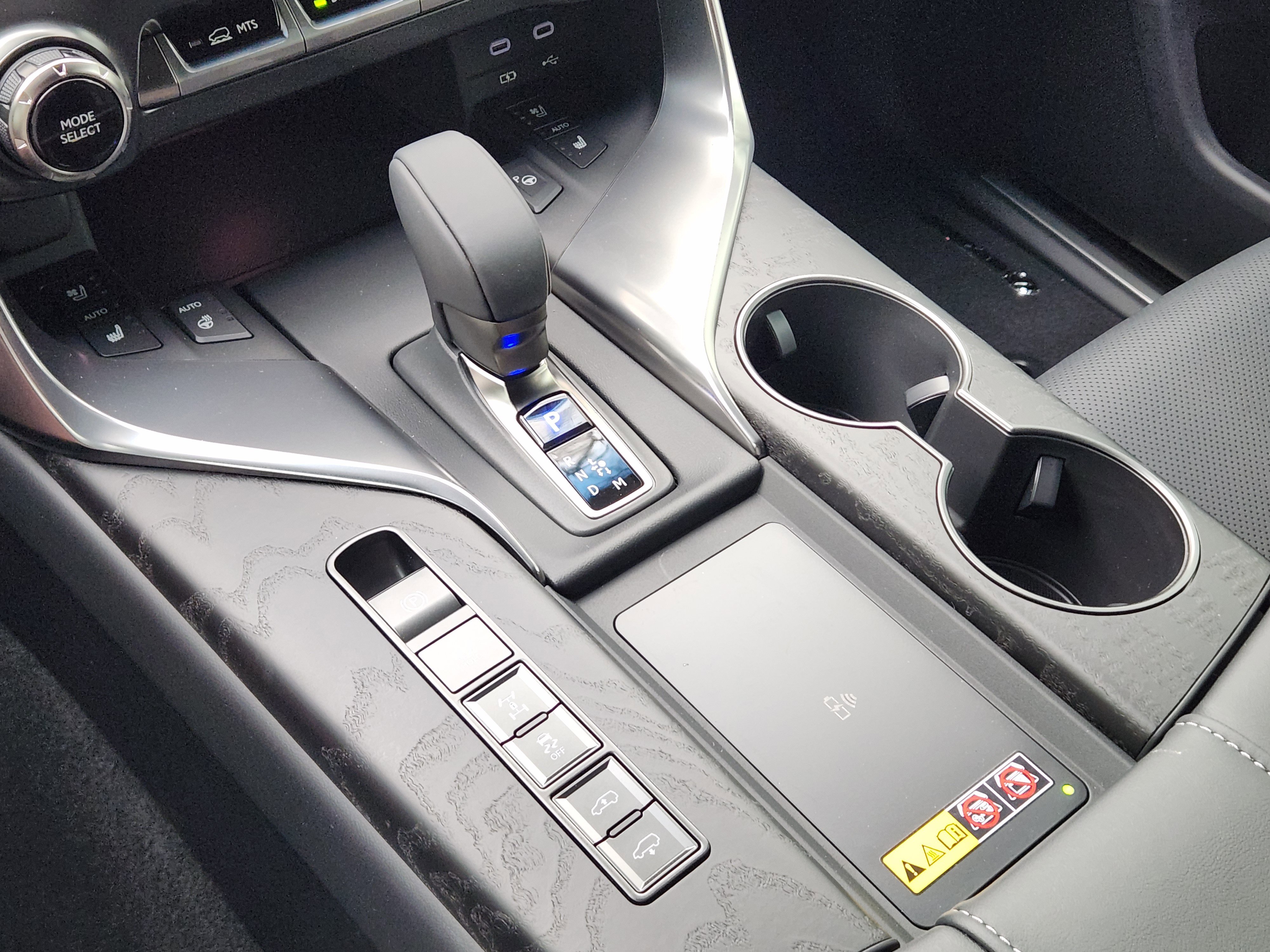 New 2026 Lexus LX 700h Luxury image 14