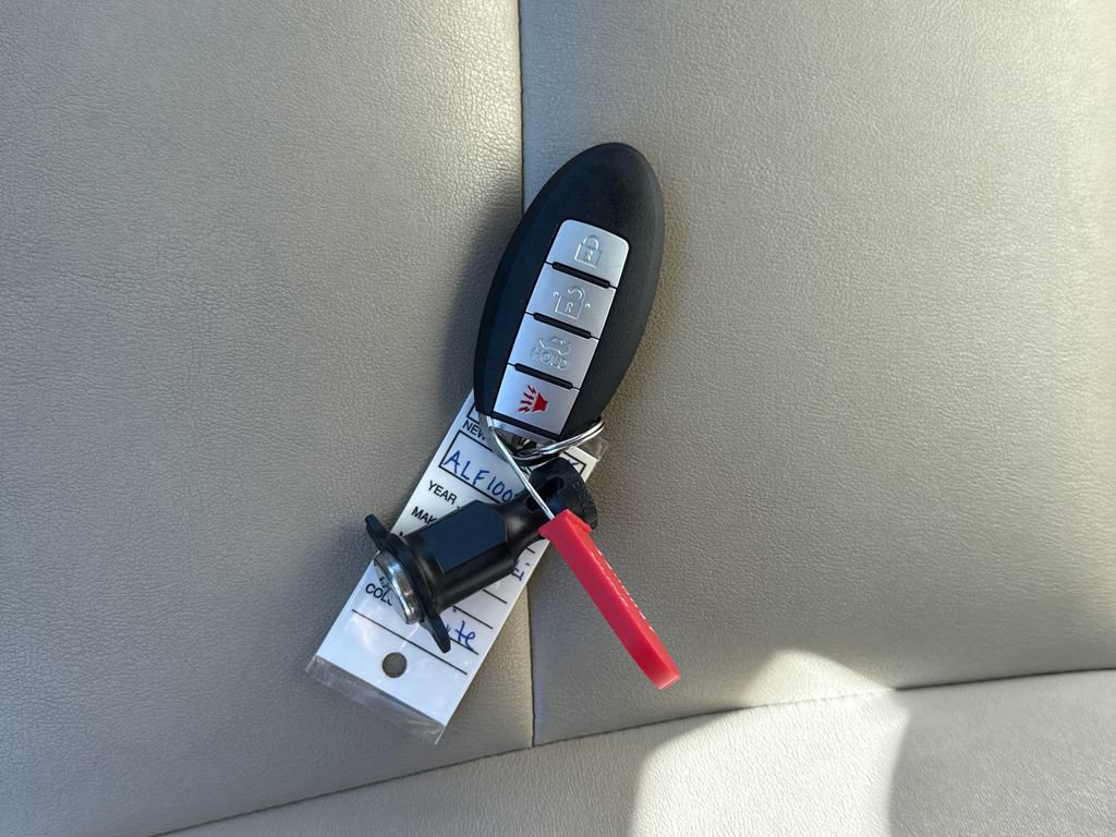 Used 2020 INFINITI QX50 Luxe w/ Navigation Package FWD image 35