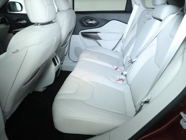 Certified 2021 Jeep Cherokee Latitude Lux w/ Comfort/Convenience Group image 14